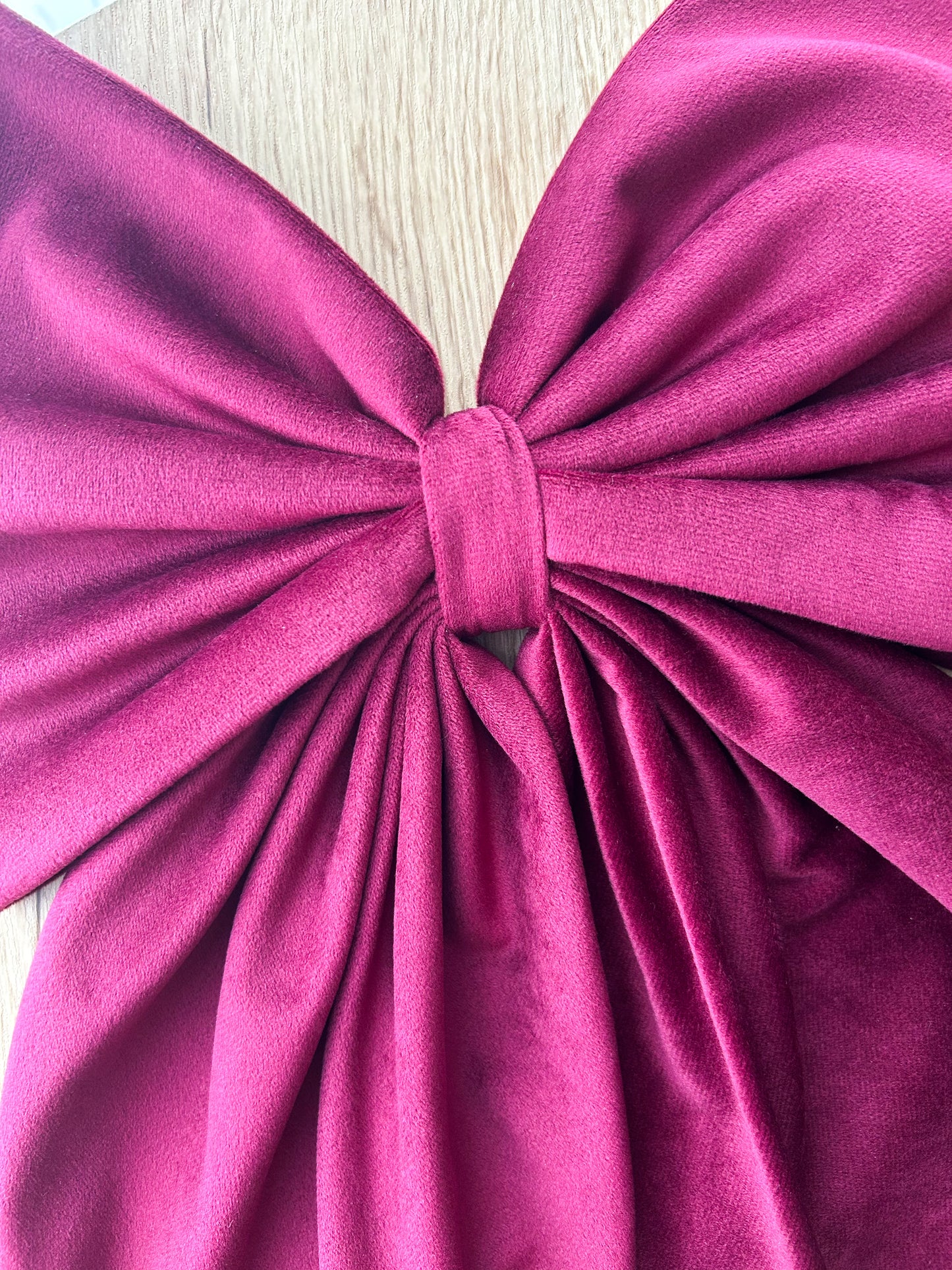 Μπορντό Βελούδινος Χριστουγεννιάτικος Φιόγκος - Διακοσμητικός Χειροποίητος Υφασμάτινος Φιόγκος - Ύψος 47εκ Μήκος 30εκ