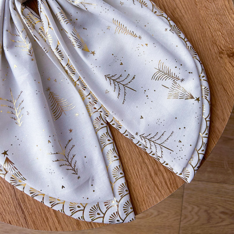 Λευκό ύφασμα καμβάς με χρυσά μεταλλιζέ σχέδια - Διακοσμητικός Χειροποίητος Υφασμάτινος Φιόγκος - Ύψος 47εκ Μήκος 30εκ