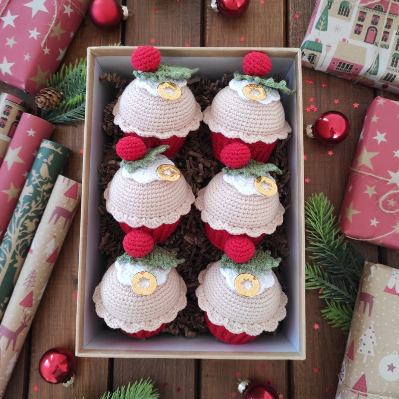 Πλεκτό Χριστουγεννιάτικο Γούρι Cupcake - Χειροποίητα Στολίδια και Δώρα