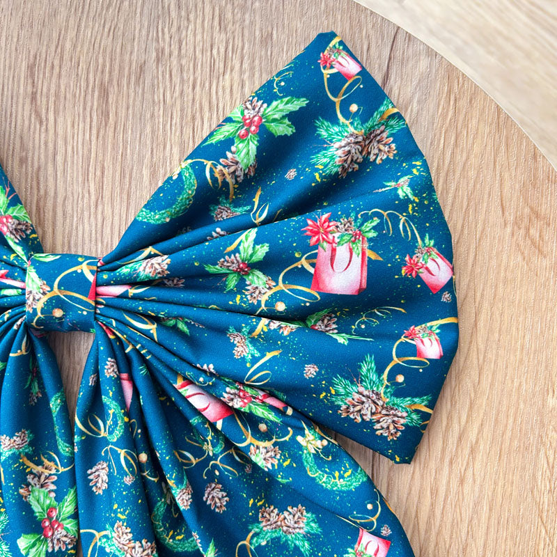 Πράσινος Φιόγκος "Τσάντες με Δώρα" - Διακοσμητικός Χειροποίητος Υφασμάτινος Φιόγκος - Ύψος 45εκ Μήκος 30εκ