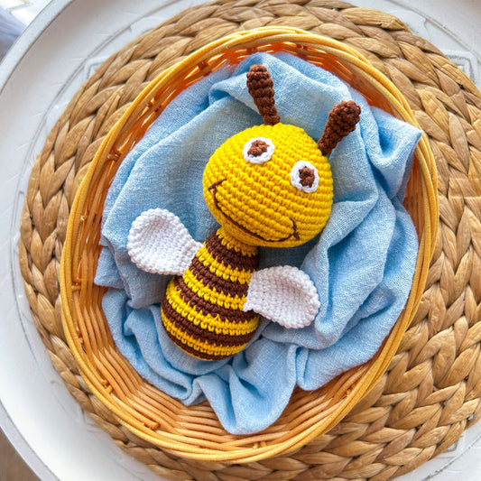 Πλεκτό κουκλάκι amigurumi μέλισσα κίτρινη, ύψος 14εκ