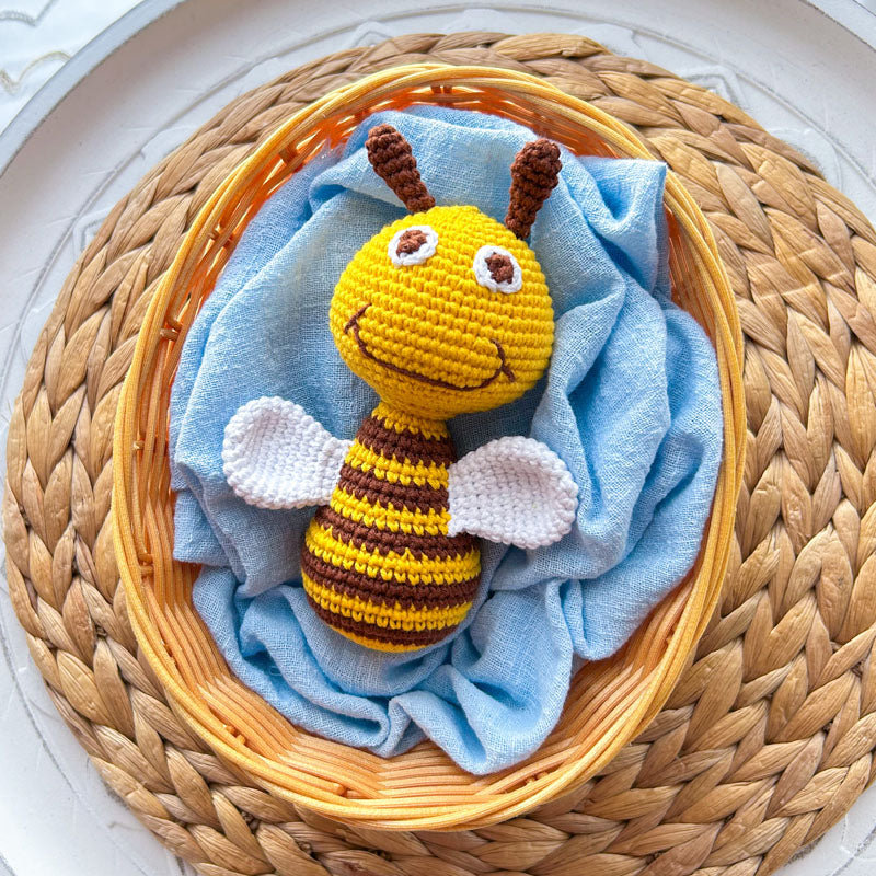 Πλεκτό κουκλάκι amigurumi μέλισσα κίτρινη, ύψος 14εκ