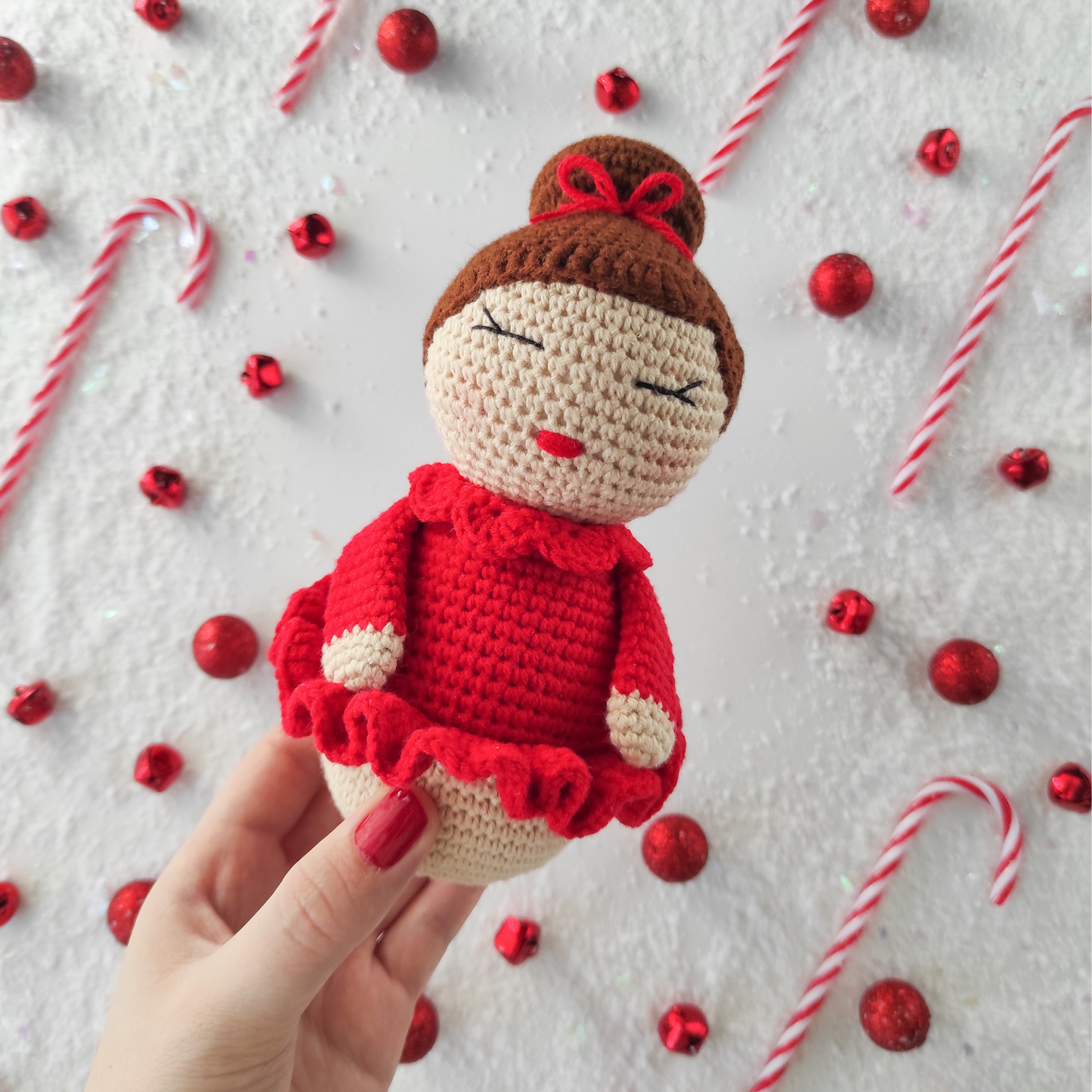 Πλεκτή Κούκλα Μπαλαρίνα με Κόκκινο Φόρεμα - Χειροποίητο Χριστουγεννιάτικο Δώρο για Μωρά και Παιδιά - Ύψος 16εκ