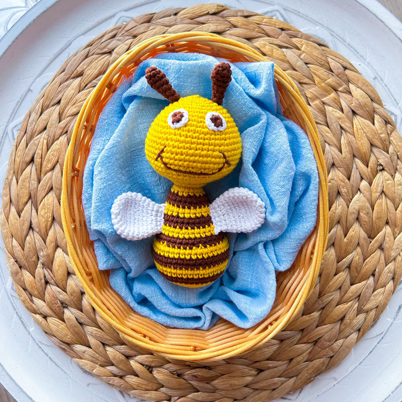 Πλεκτό κουκλάκι amigurumi μέλισσα κίτρινη, ύψος 14εκ