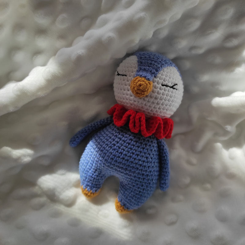 Πλεκτό Κουκλάκι Μπλε Πιγκουίνος - Χειροποίητο Χριστουγεννιάτικο Δώρο για Μωρά και Παιδιά - Ύψος 14εκ