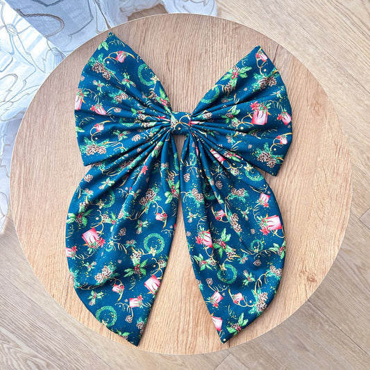 Πράσινος Φιόγκος "Τσάντες με Δώρα" - Διακοσμητικός Χειροποίητος Υφασμάτινος Φιόγκος - Ύψος 45εκ Μήκος 30εκ