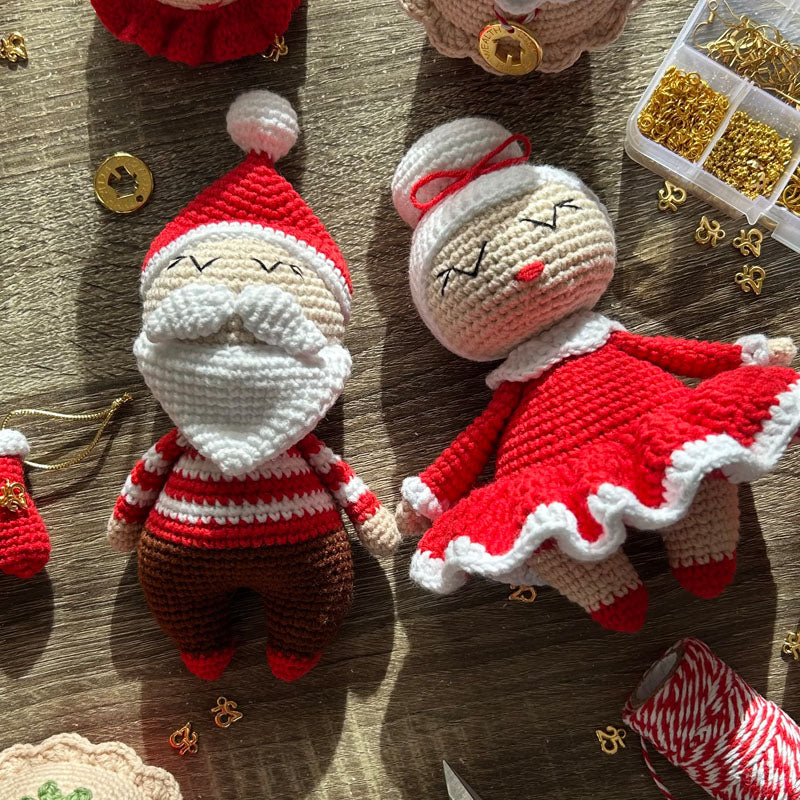 Πλεκτή Κούκλα Γυναίκα του Άγιου Βασίλη - Χειροποίητο Χριστουγεννιάτικο Δώρο για Μωρά και Παιδιά - Ύψος 16εκ