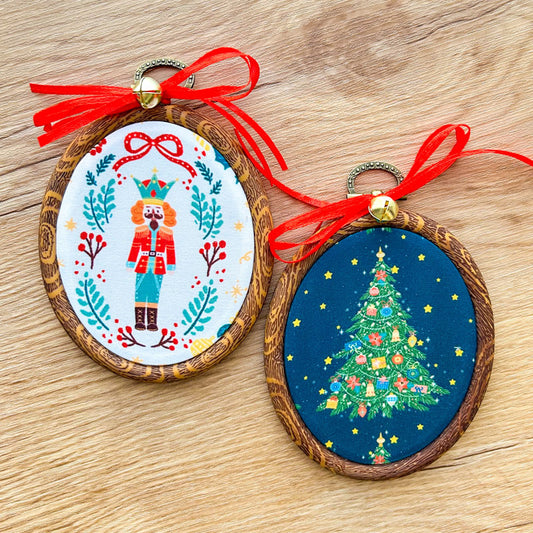 Χριστουγεννιάτικα Στολίδια σε Τελάρο Κεντήματος - 2 Τεμάχια - Δέντρο και Καρυοθραύστης