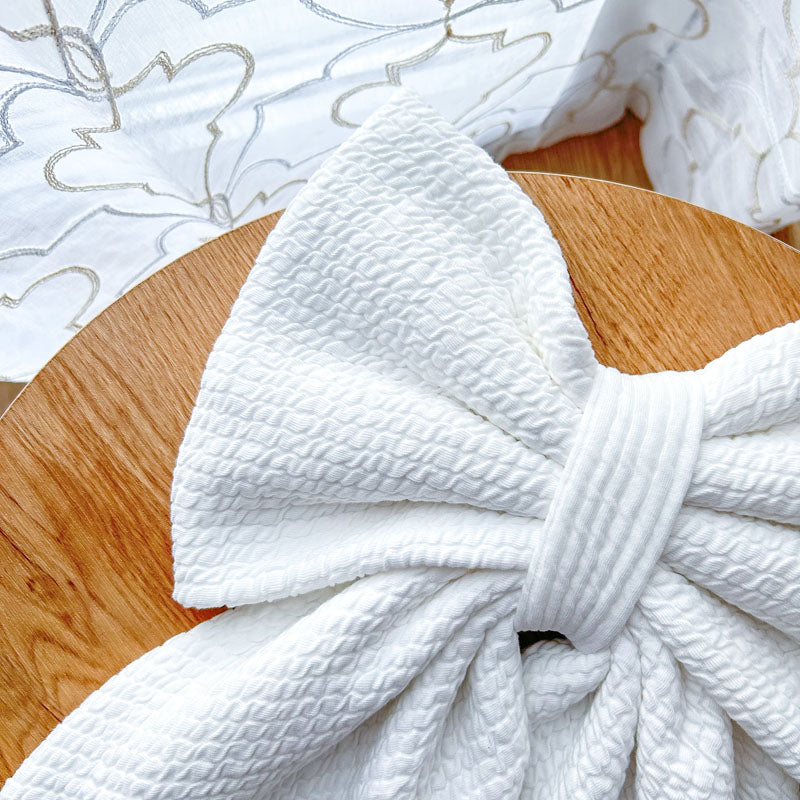 Λευκός Ανάγλυφος Φιόγκος - Διακοσμητικός Χειροποίητος Χειμερινός Φιόγκος - Ύψος 47εκ Μήκος 30εκ