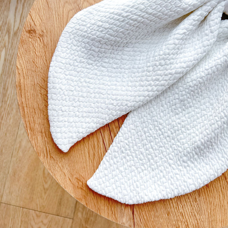 Λευκός Ανάγλυφος Φιόγκος - Διακοσμητικός Χειροποίητος Χειμερινός Φιόγκος - Ύψος 47εκ Μήκος 30εκ